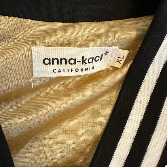 Your #ErasTour outfit! Gold sequined bomber jacket - Picture 3 of 4